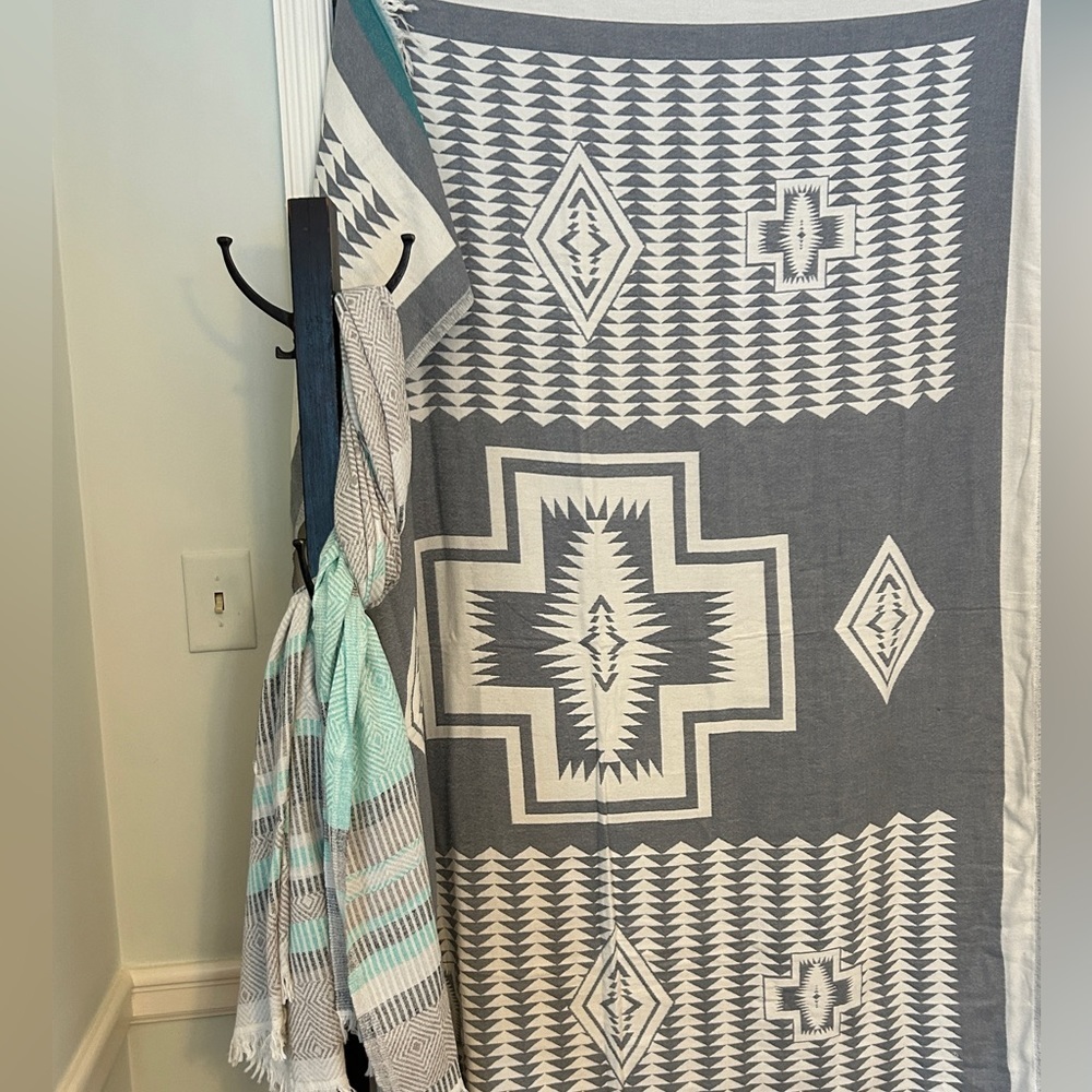Anthropologie EVERYWHERE Blanket Organic Cotton Soft Loom Weave Hand Crafted - Picture 4 of 14